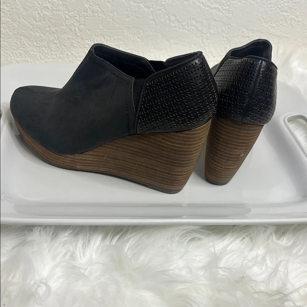 Dr. Scholls step out